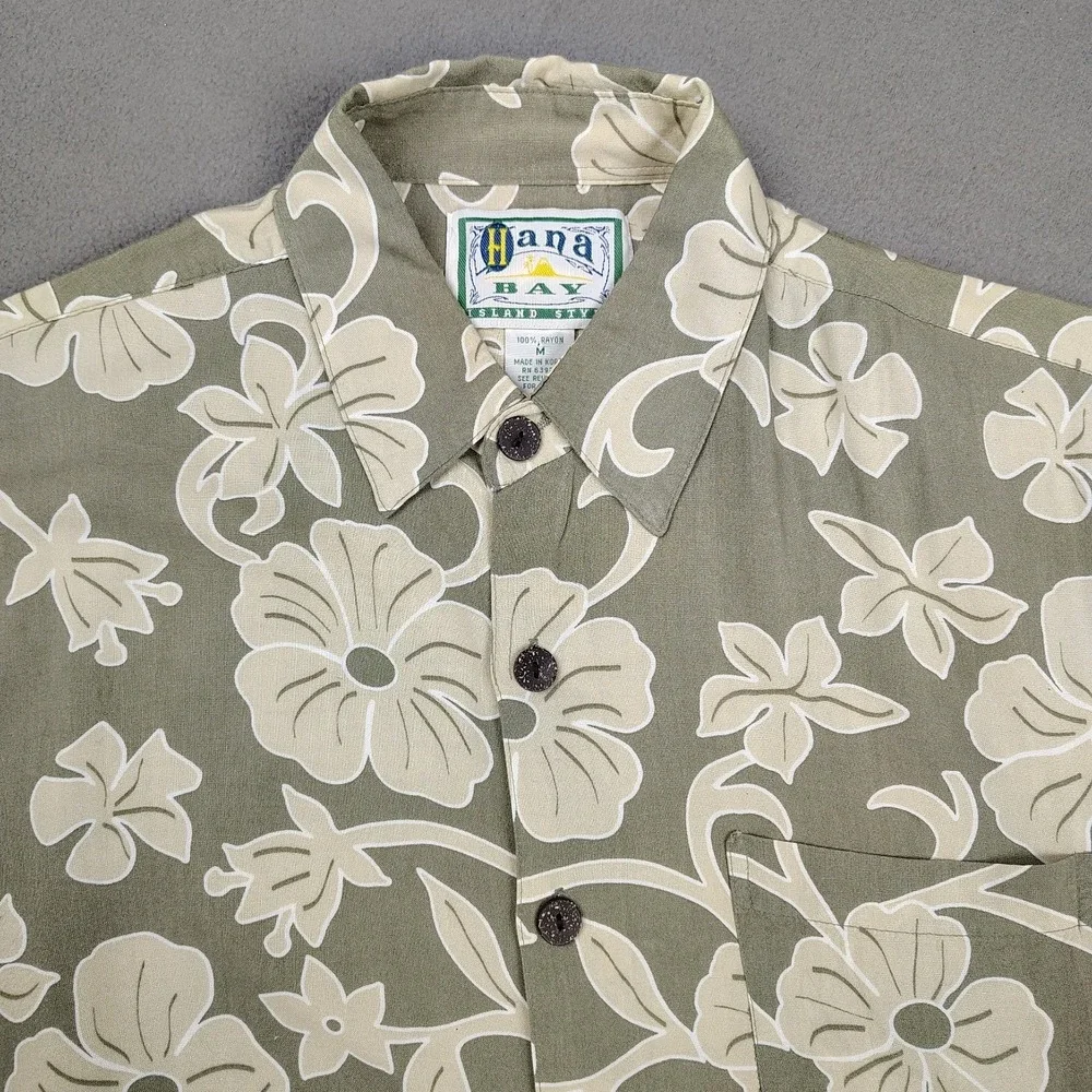 VINTAGE Hana Bay Hawaiian Shirt Medium Relaxed Sage Green Floral Print Cruise EC